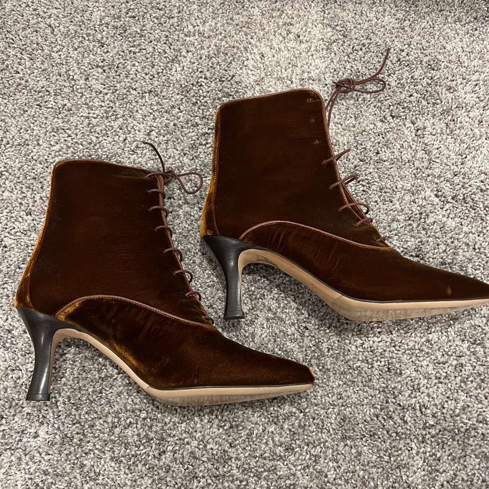 NWOB Doen Dasha Boots in Hickory Velvet Sz 41 - Picture 4 of 9